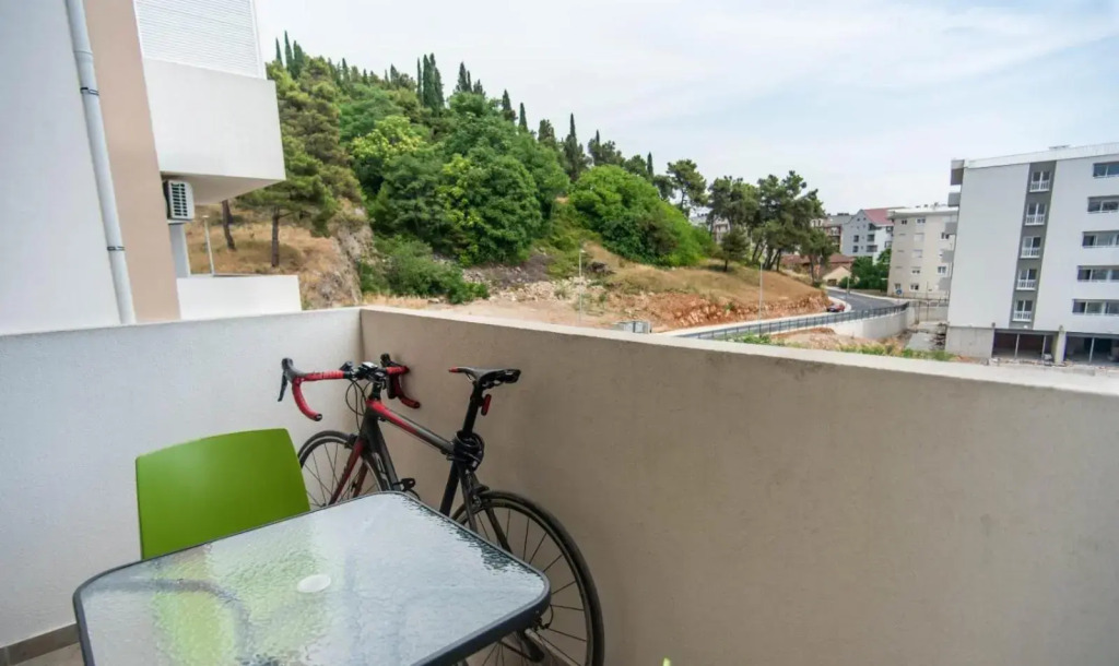 Sunny Hill Ljubovic Apartment