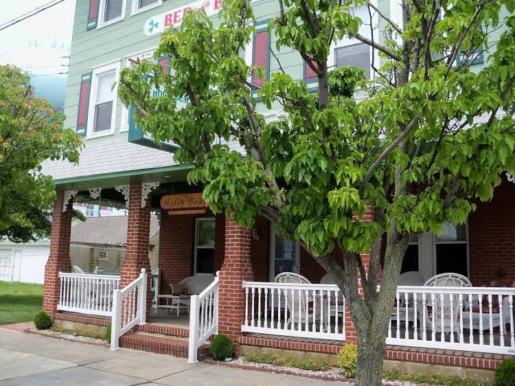 Holly Beach Hotel B&B