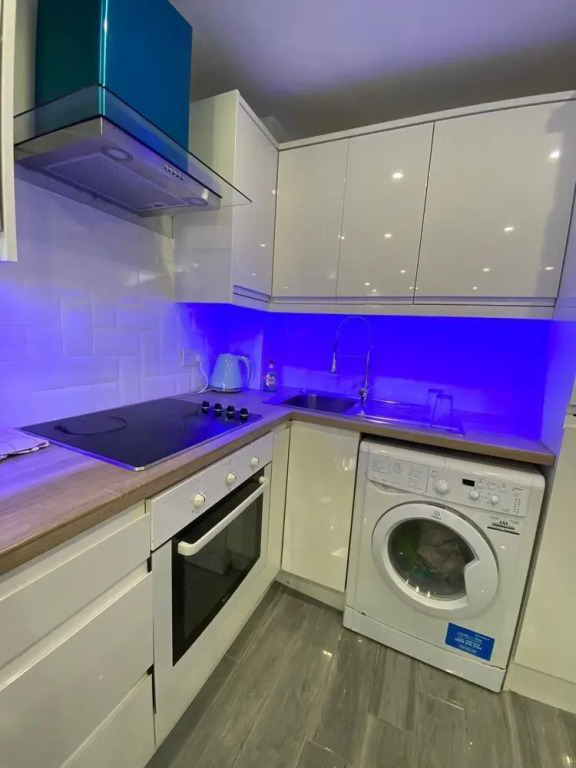 3 bed apartment near Temple Bar