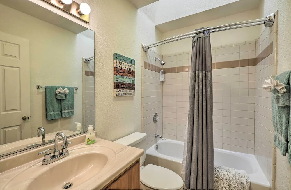 16 Mi to Red Rock State Park: Sedona Condo!