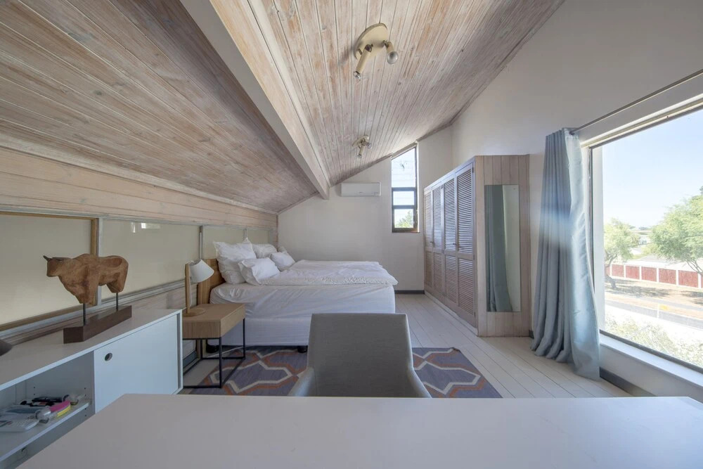 Three-bedroom-holiday-home! Living Area With Open-plan Kitchen. Big Veranda!
