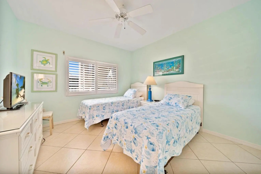 Shell Island Beach Club #5B