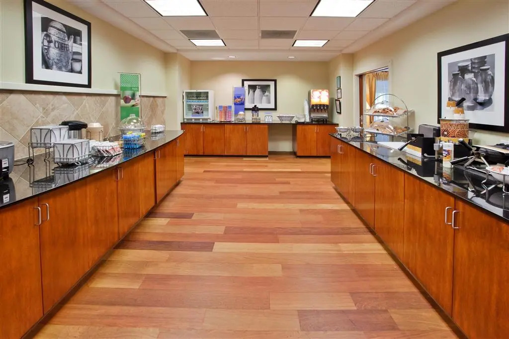 Hampton Inn & Suites Lanett/West Point