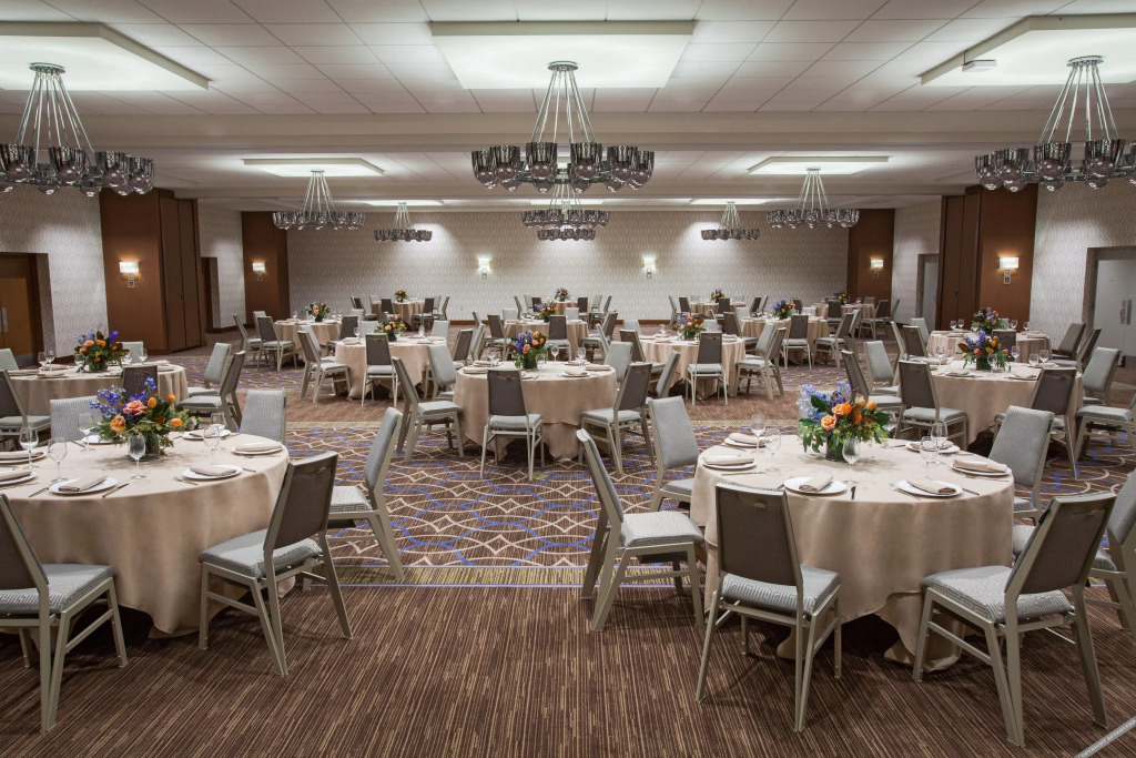 Crowne Plaza Pittsburgh Airport