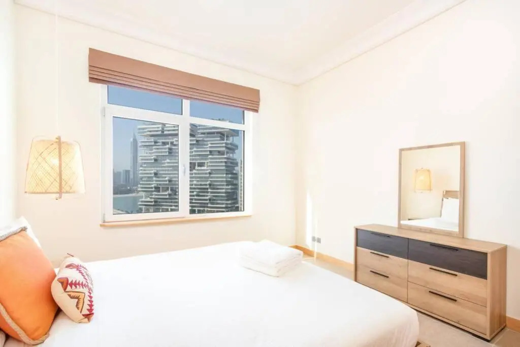 5 min walk to Five Palm -spacious (200M2) 3BR+kids