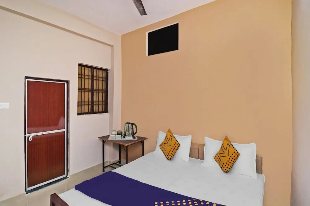 Shivram Hotel by OYO Rooms