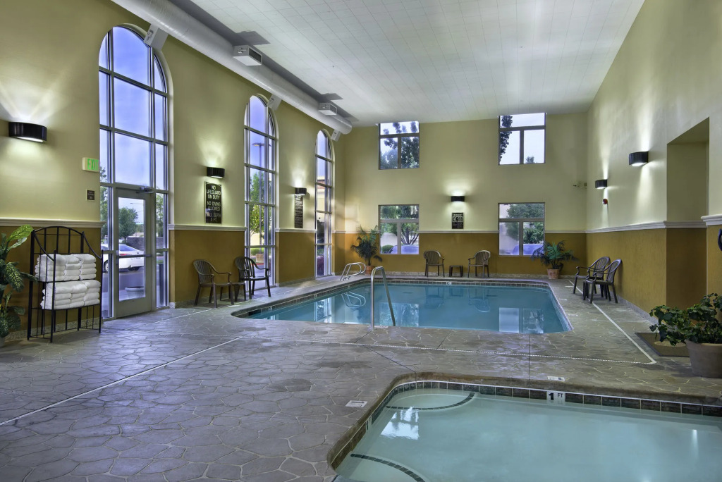 Oxford Suites Boise