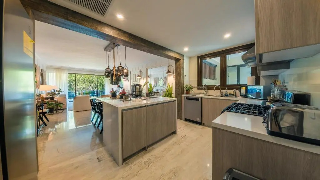 Special Price Deluxe 2BR at El Portillo