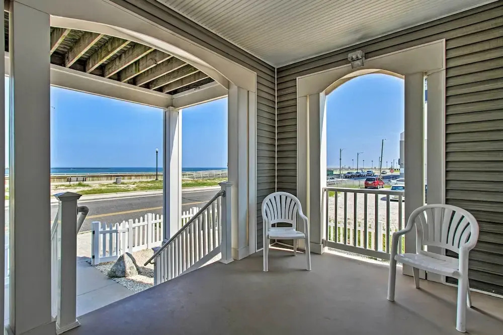 Idyllic Oceanfront Home on Atlantic City Boardwalk