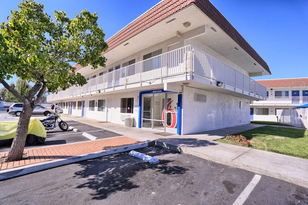 Motel 6 Pittsburg