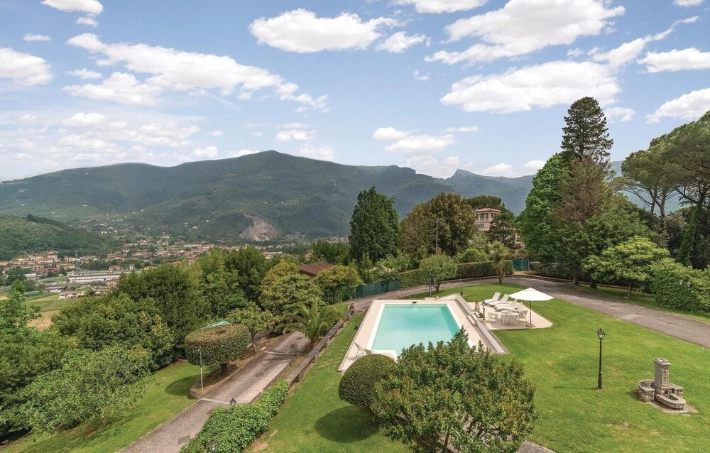 Nice Home In Camaiore Lu