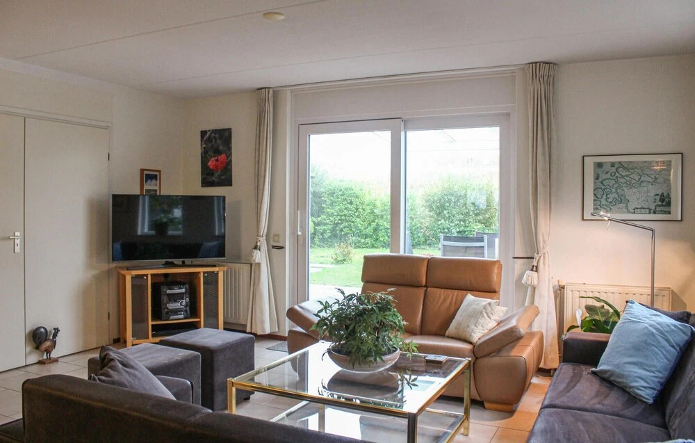 4 Bedroom Gorgeous Home In Wemeldinge