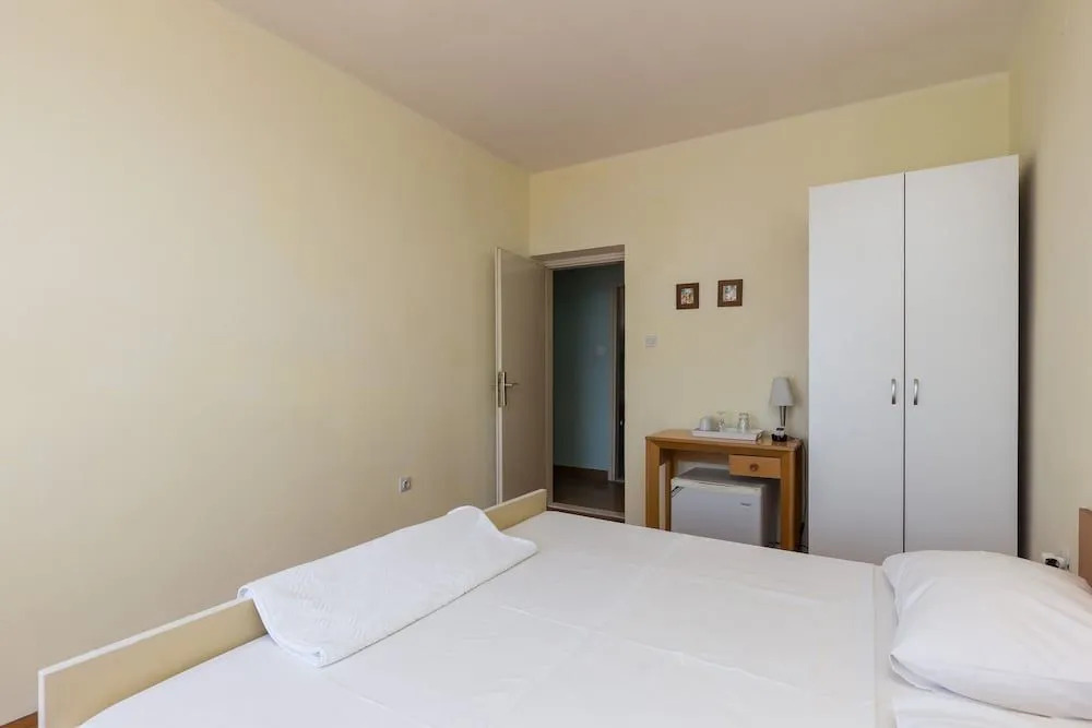 Beautiful Nest Rooms