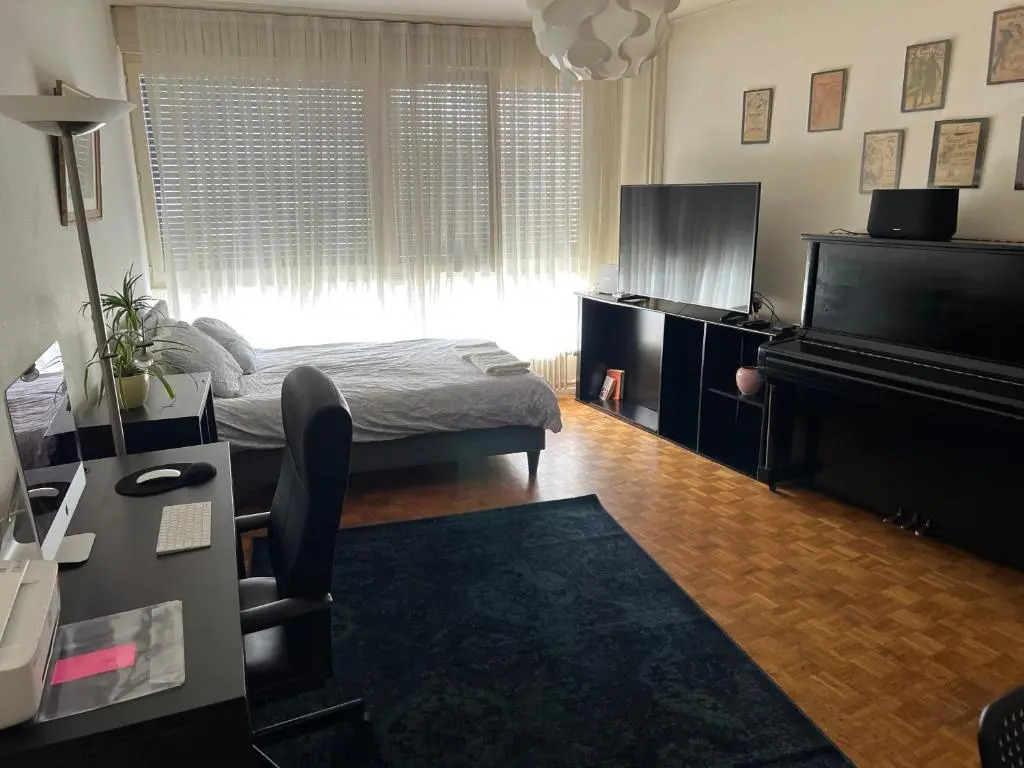 2 Bedroom flat near Nations and in the center