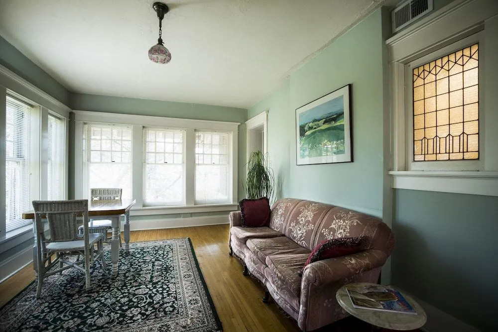 Rogers House Bed & Breakfast Inn