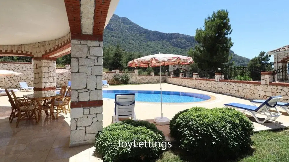 Villa NKL1 by JoyLettings