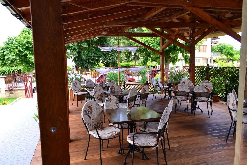 Saint George Family Hotel
