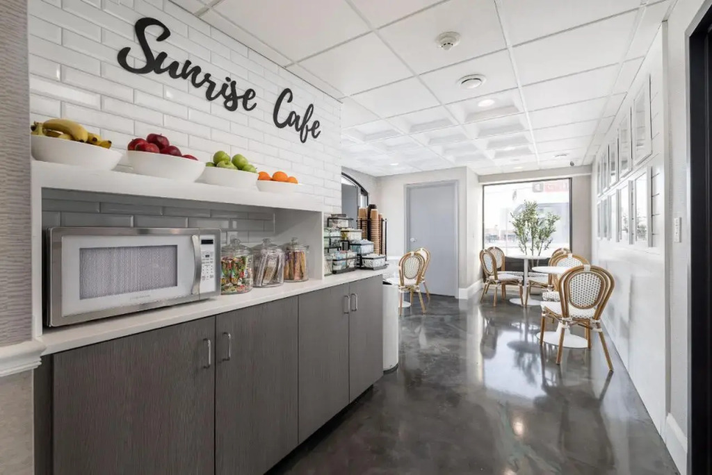 Oakfield Hotel & Suites Rochester, an Ascend Collection Hotel