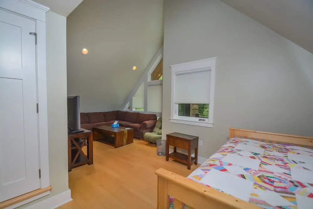 Whisked-A-Way 5 Bedroom House