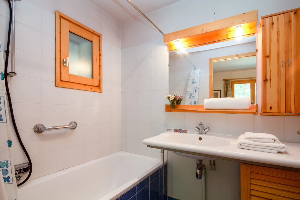 Chalet Allières Walk to Grands Montets | Sleeps 10