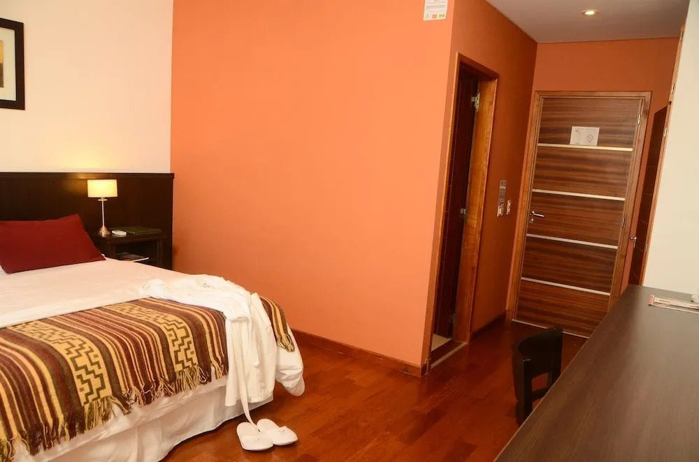 Hotel Roble Blanco