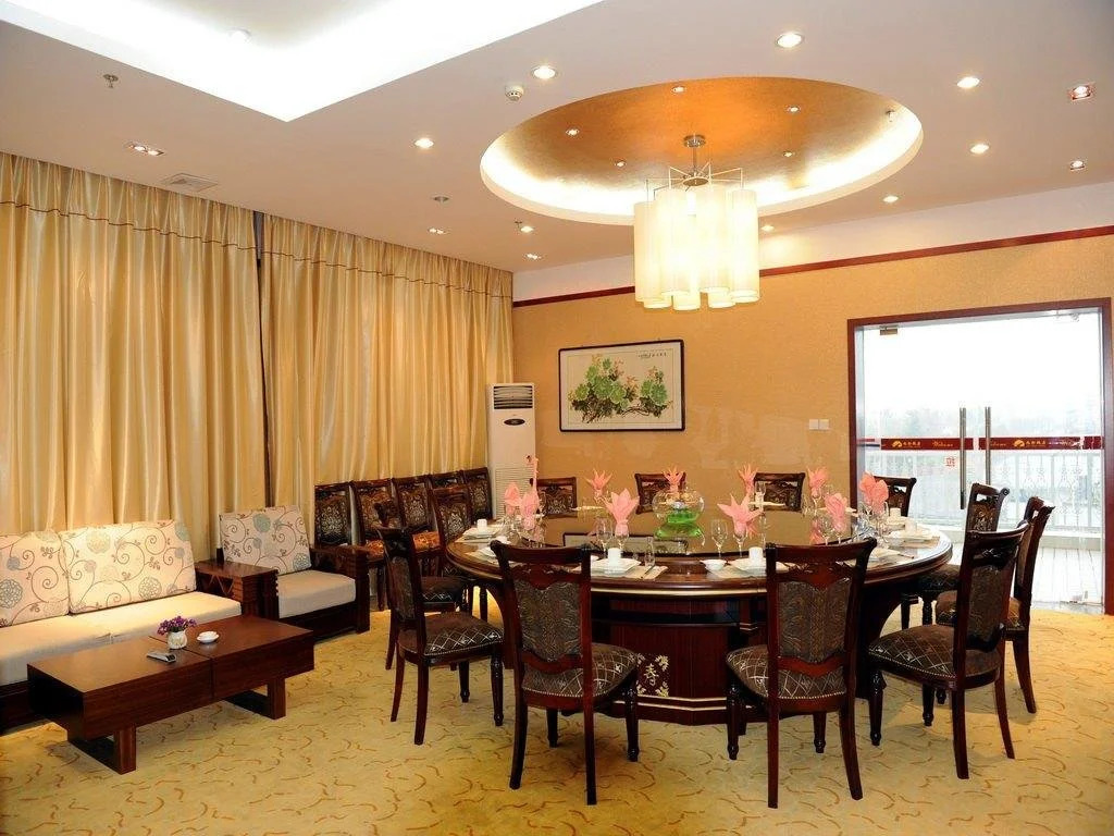 Jiuzhou Hotel