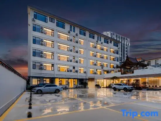 Hornbill  Valley  Holiday  Hotel