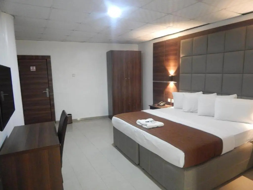 Presken Hotel Alade, Ikeja