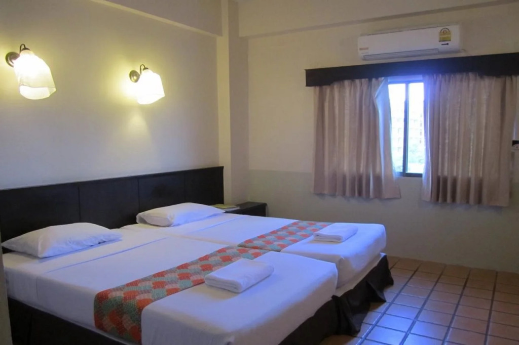 Rome Place Hotel
