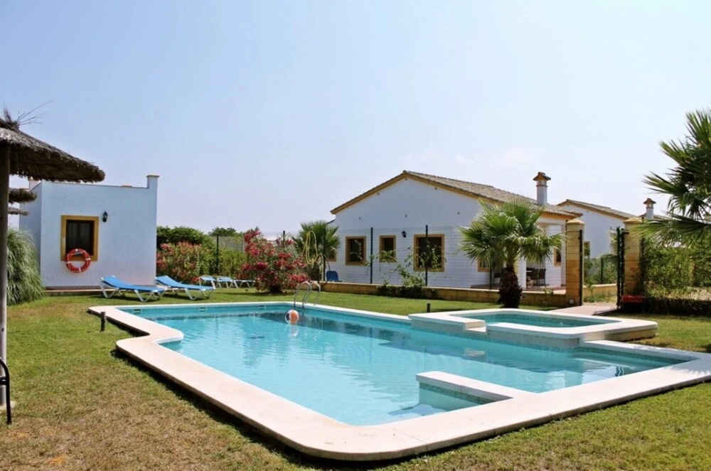 104959 -  House in Conil de la Frontera