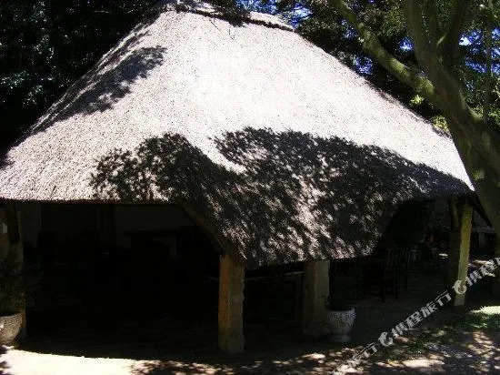 Lake Chrissie Lodge