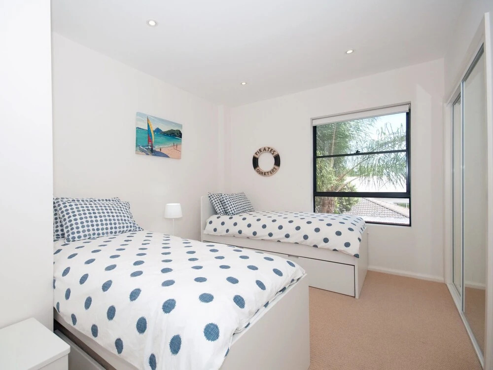 The Summit, Unit 4/25 Tomaree Street