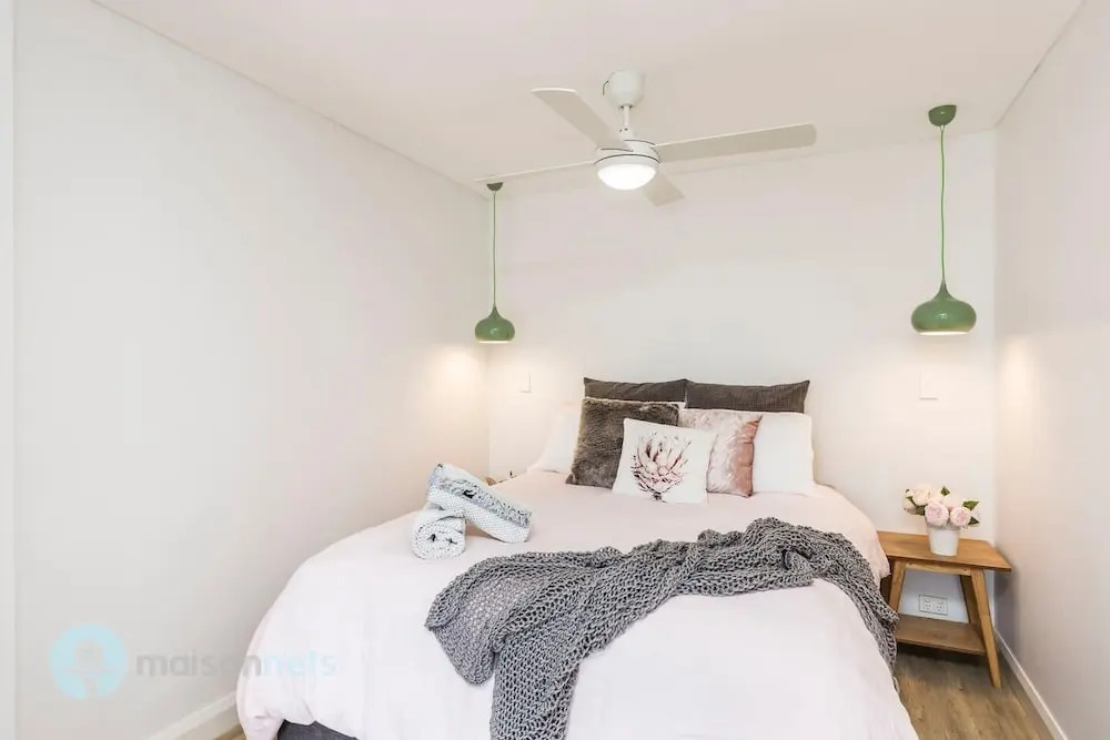 Studio Apt With Balcony & Parking in Surry Hills
