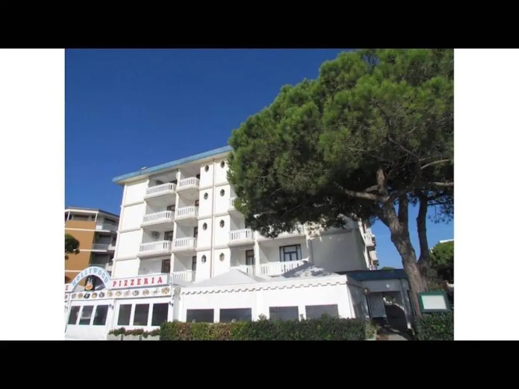 Comfy seafront apartment-Beahost