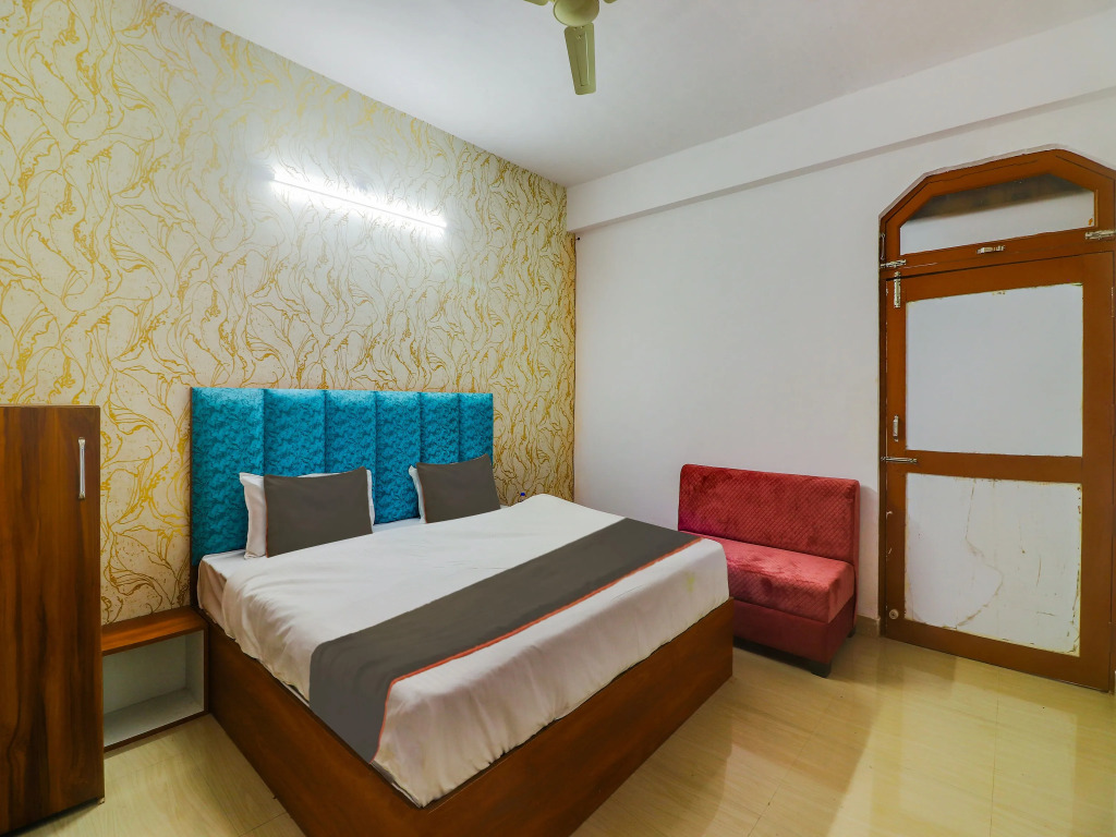 Hotel O Paras Palace