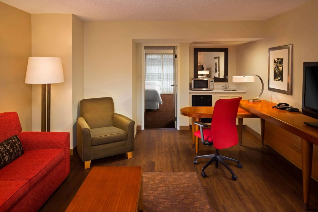 Four Points by Sheraton Suites Tampa Airport Westshore