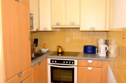 LOW BUDGET Apartment Areit Lozano by Apartments Ged