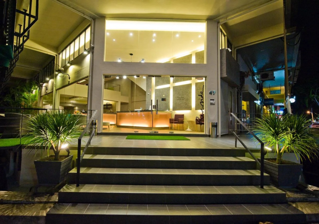 Riverside Boutique Hotel