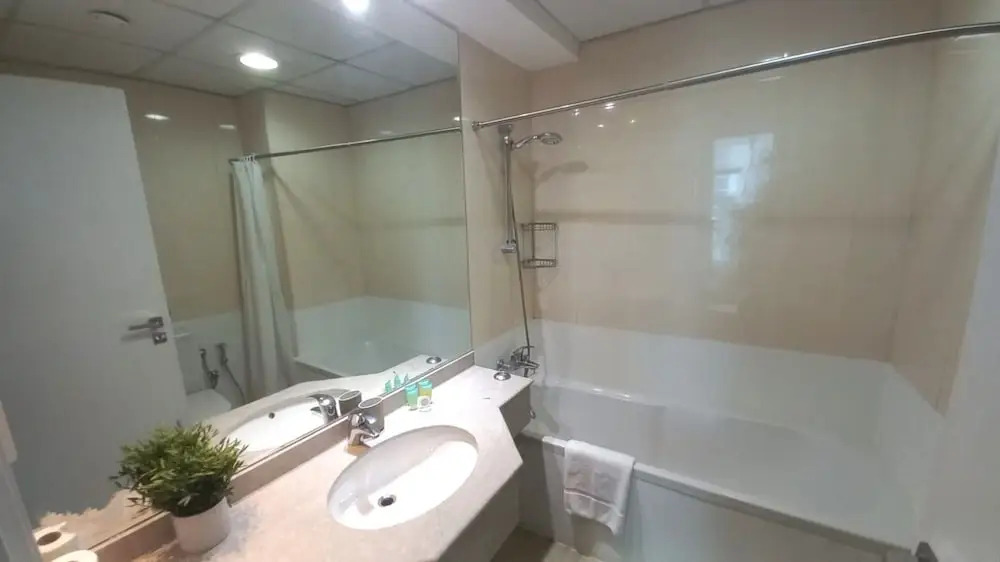 Stunning Apartment with balcony Dubai Marina