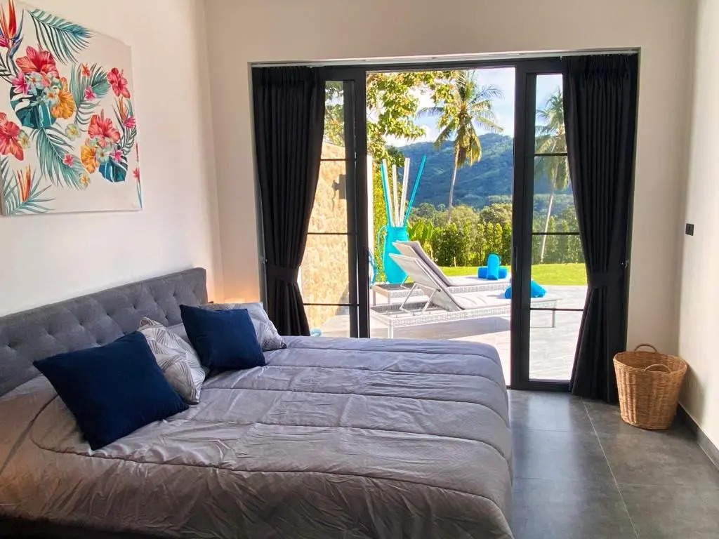 VILLA CAMILLE - SEAVIEW - 4 Bedrooms