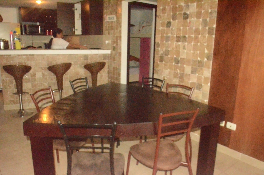 Luxury Apartment 3 r private beach