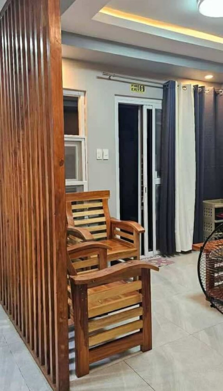 MEEKS VILLAS TRANSIENT HOUSE