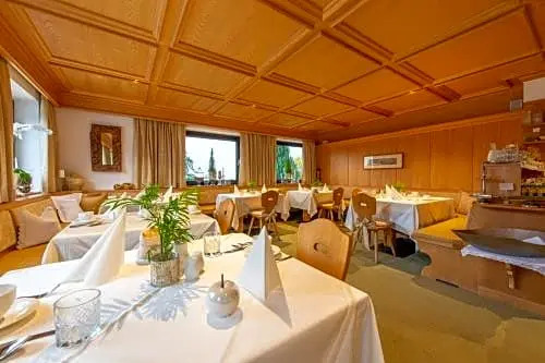 Garni Hotel Platzer