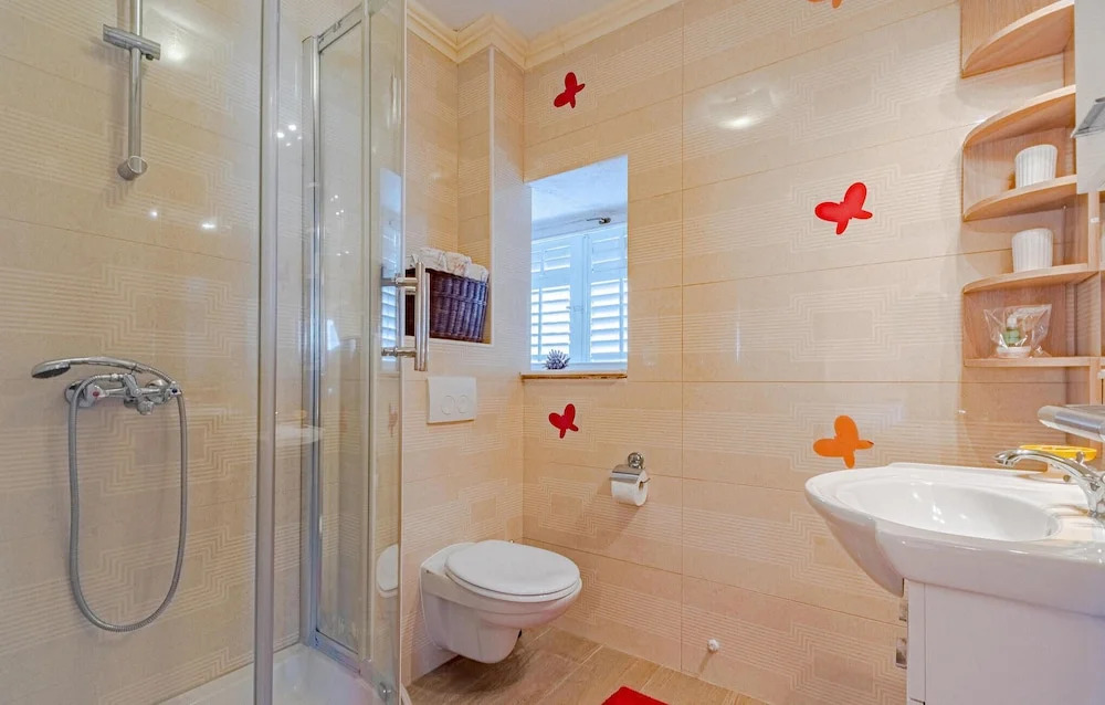Two-Bedroom Holiday Home In Mokalo