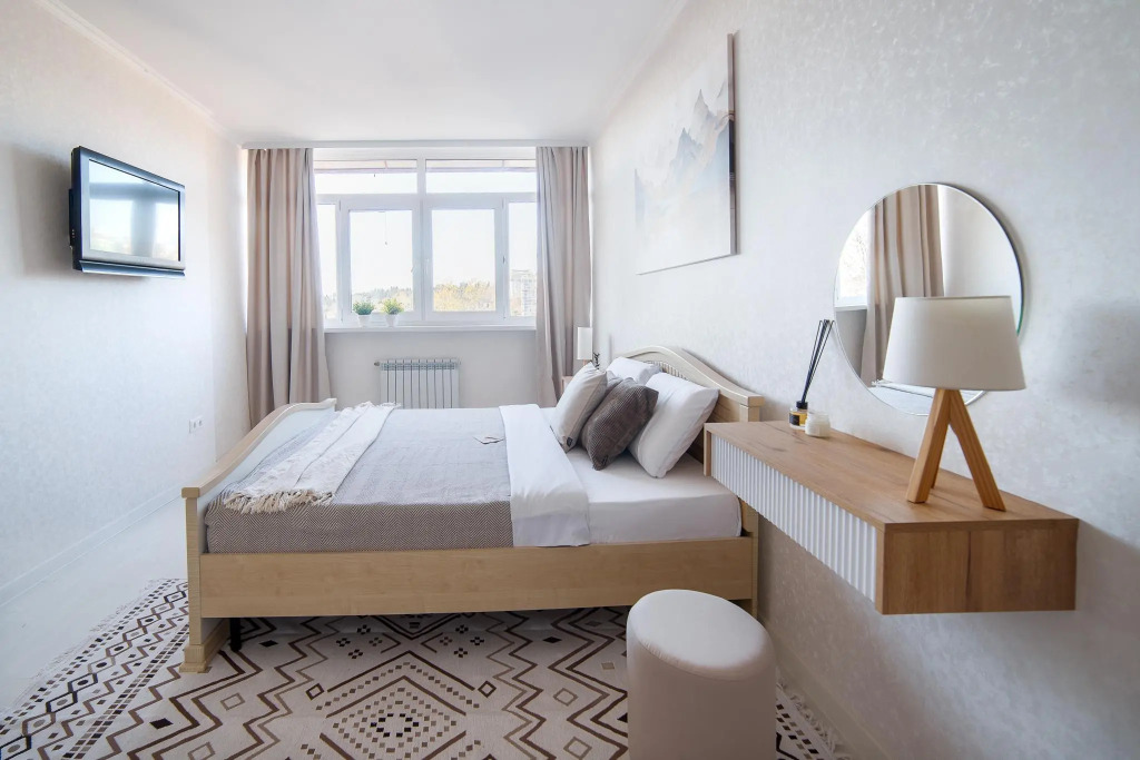 MyHome YourHome (МайХоум ЙоХоум) на улице Островского 67
