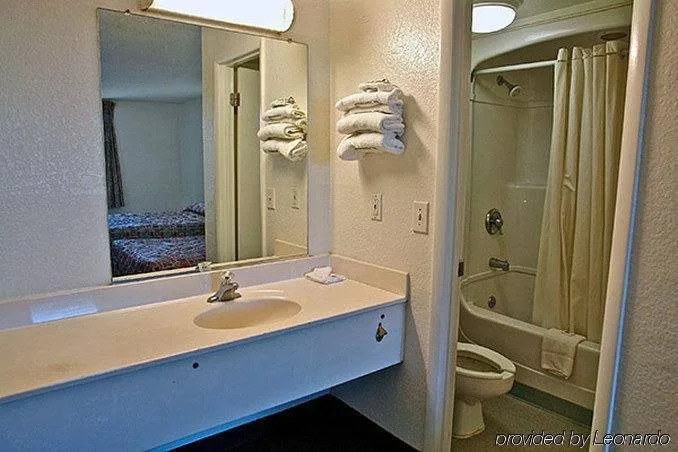 Motel 6 Huntsville - Madison