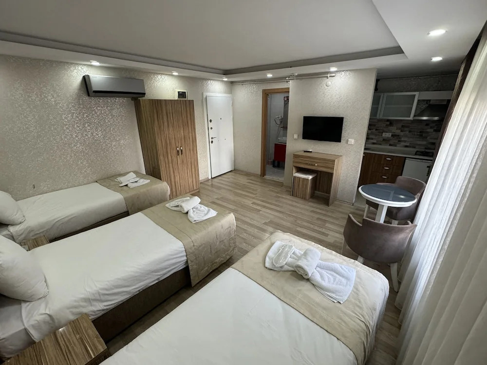 Grand Bagoz Hotel