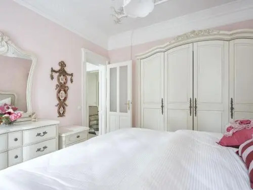 Apart House Plesia