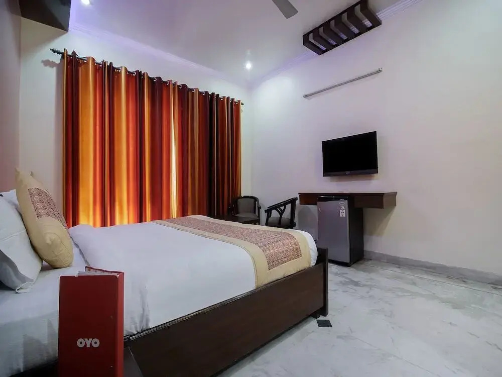 Palm Garden Suites By OYO Rooms