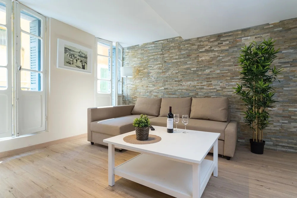 The Napoleon 2-BR Old Town - Terrace